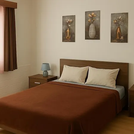 Espaco Perto Aeroporto Πόντα Ντελγκάντα