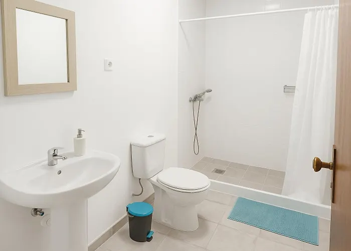 Espaco Perto Aeroporto Πόντα Ντελγκάντα